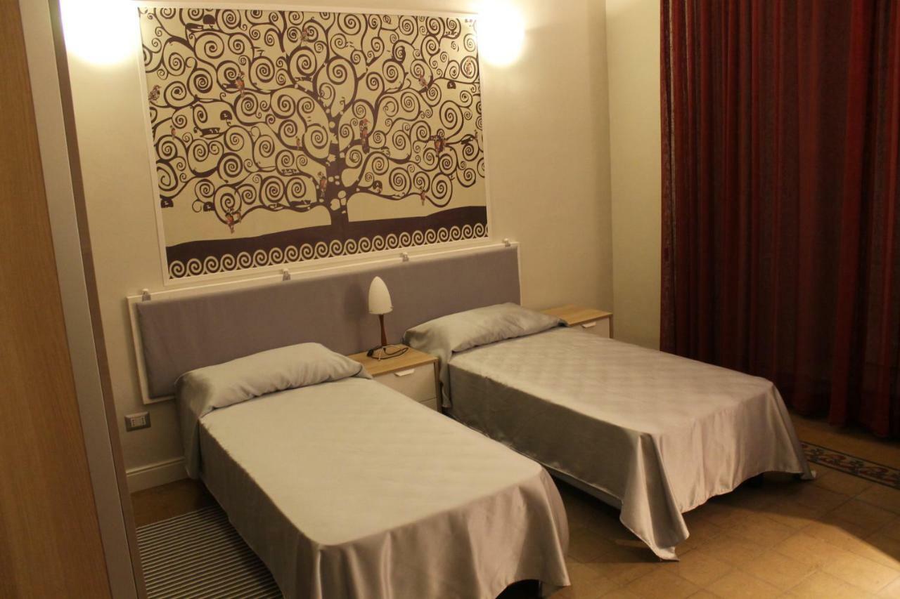 Ursino Rooms Apartment Катания Экстерьер фото